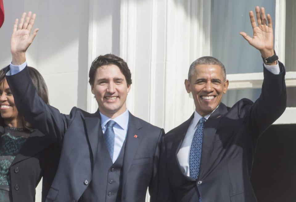 U.S. President Barack Obama, right, and Canadian Prime Minister Justin Trudeau wave to the crowd following a state arrival ceremony on the South Lawn of the White House in Washington, D.C., on Thursday, March 10, 2016. THE CANADIAN PRESS/Paul Chiasson