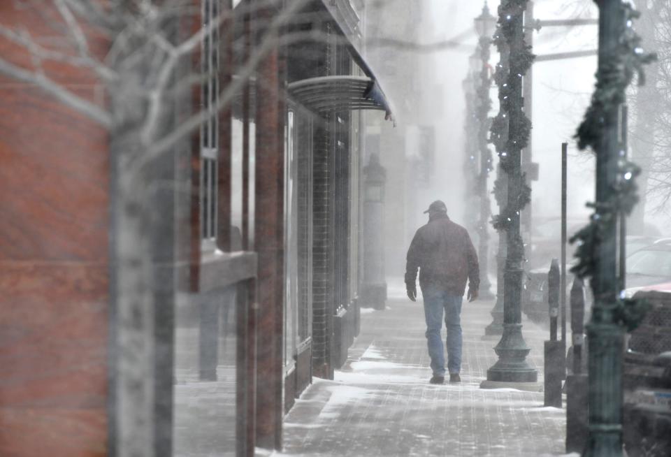 Heavy snow begins around 1:30 p.m. Wednesday, Dec. 23, 2020, in downtown St. Cloud.  