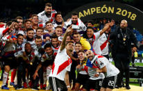 Los jugadores de River Plate celebran después de ganar la final de la Copa Libertadores. Segunda etapa, frente al Boca Juniors en el estadio Santiago Bernabéu, Madrid, España, 9 de diciembre de 2018. REUTERS/Juan Medina