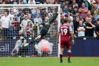 Premier League - West Ham United v Manchester United