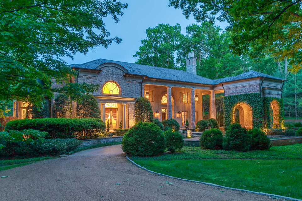 When location scouts needed an impressive house to be used as the home of Rayna Jaymes, they found this sprawling property in Nashville's star-filled Belle Meade neighbourhood. (The Agency)