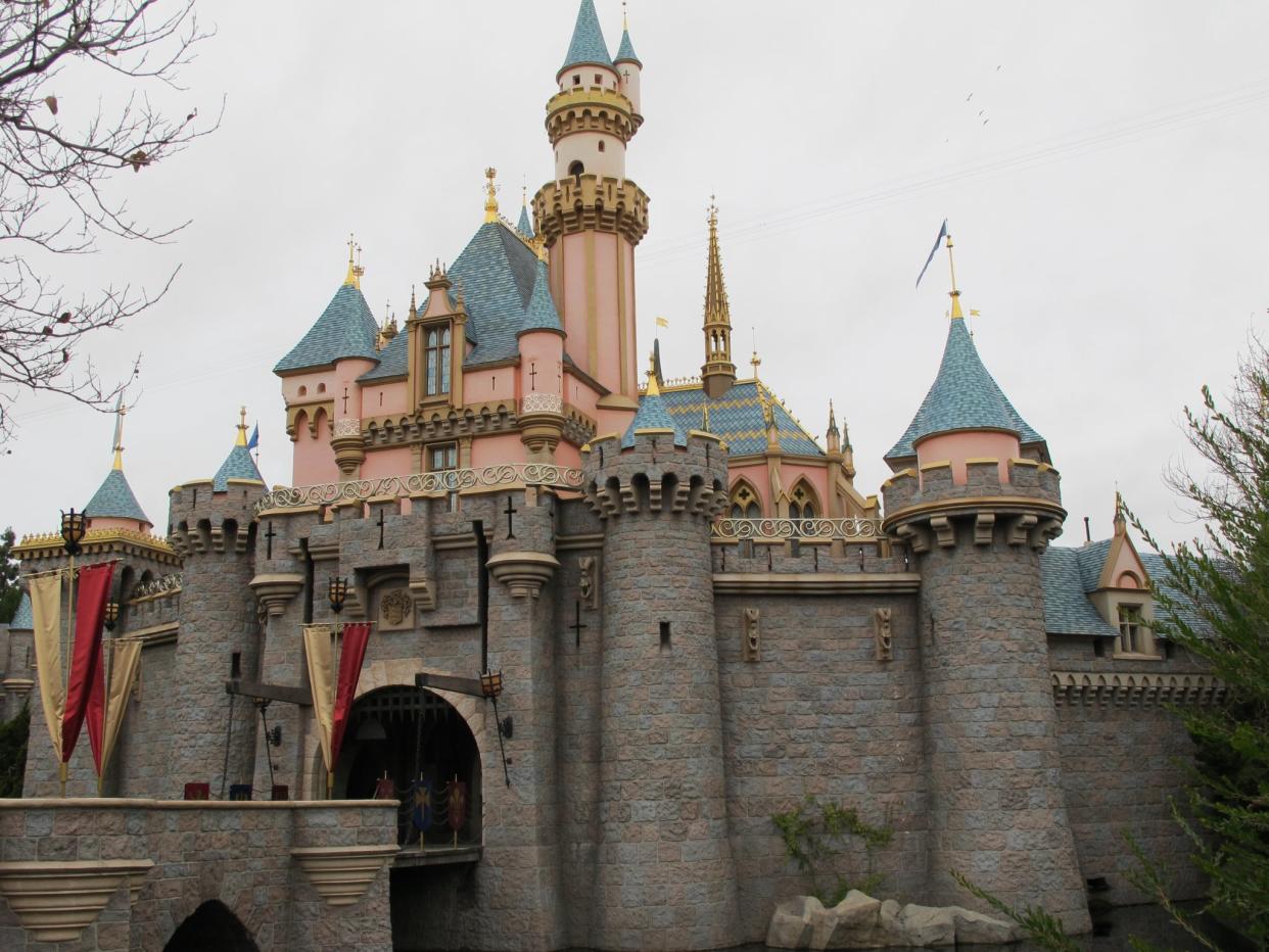 Why Disneyland Is Actually BETTER on Rainy Days - Really!