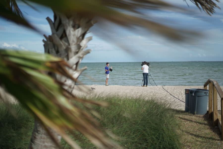 David Yeomans provides live coverage in Rockport, Texas, before Hurricane Harvey hit in 2017.