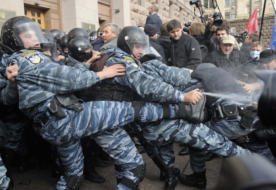 Photos of the day - October 2, 2013