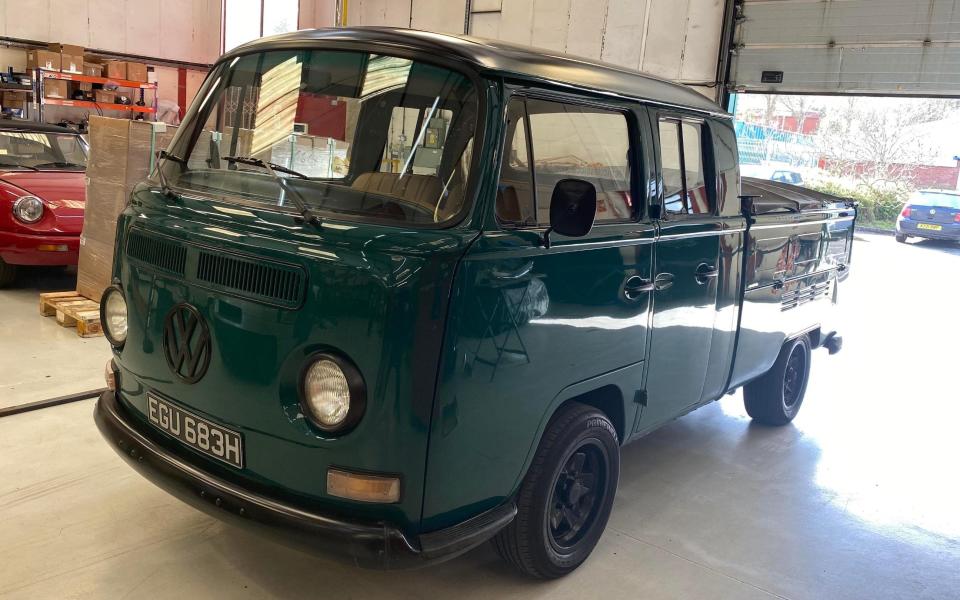 VW Type 2 pick-up converted to EV