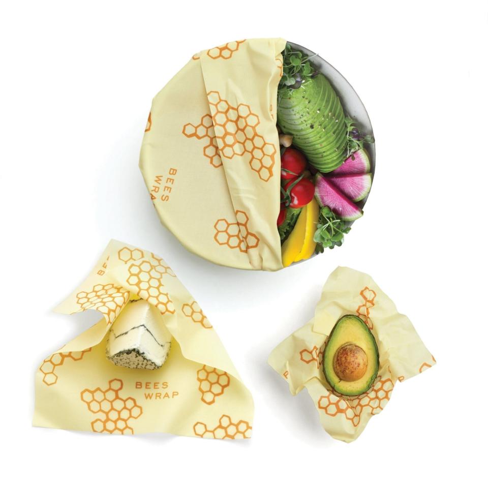 Bee's Wrap Plastic Wrap Alternatives around bowl and avocado