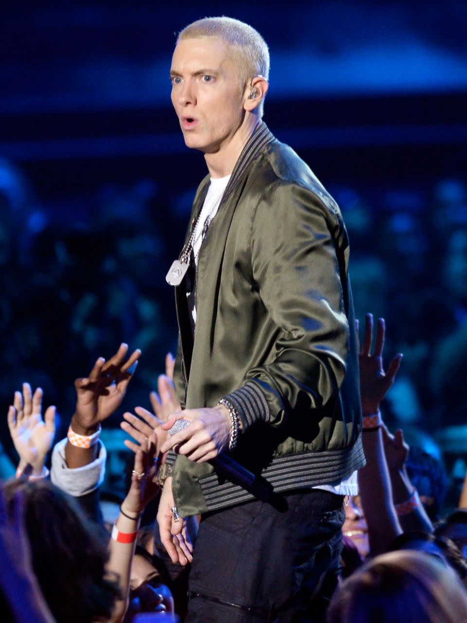 Marshall Mathers usually has peroxide blonde hair and cleanly shaven skin. Source: Getty