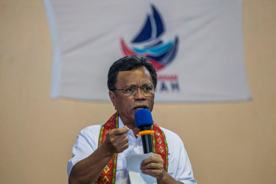 Parti Warisan Sabah (Warisan) president Datuk Seri Mohd Shafie Apdal campaigning in Tempasuk, Kota Belud, Sabah, September 16, 2020. — Picture by Firdaus Latif