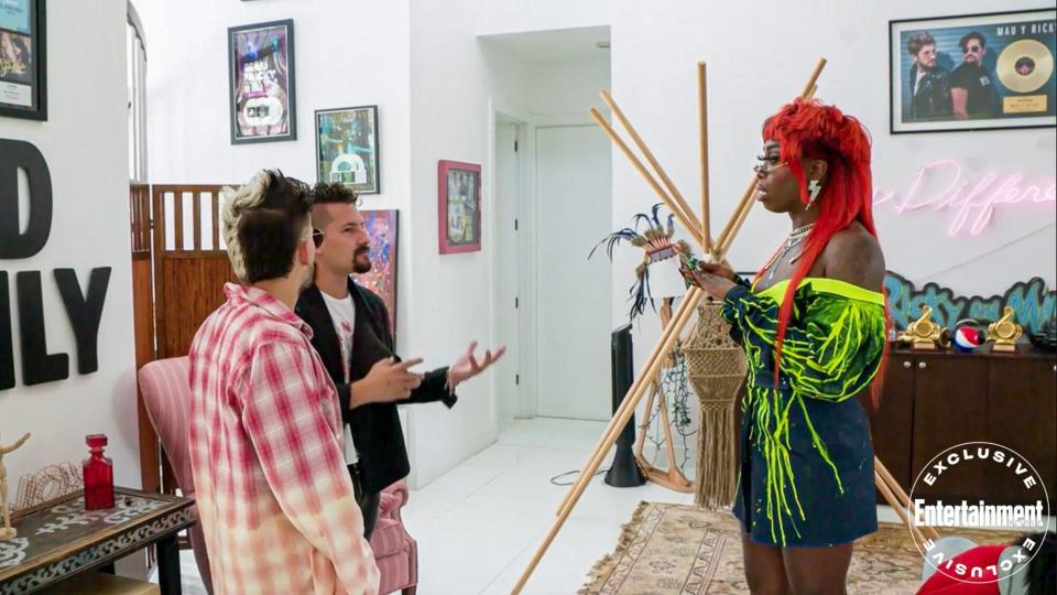 The Walk In with Monique Heart