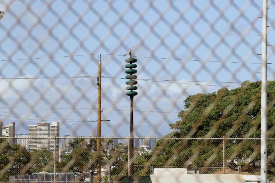 Hawaii ballistic missile alert latest: Employee sent terrifying text message by 'pressing wrong button during shift change'