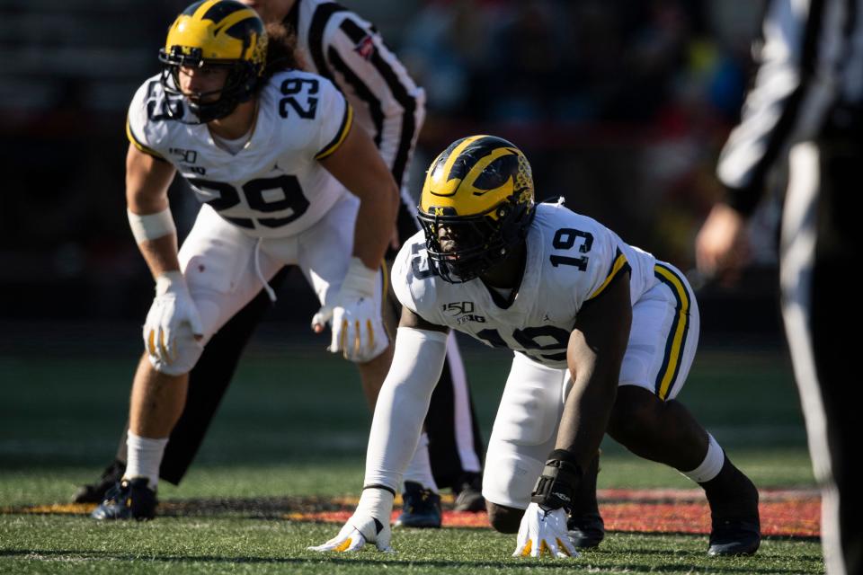 Kwity Paye lines up during Michigan's game against Maryland on Nov. 2, 2019.