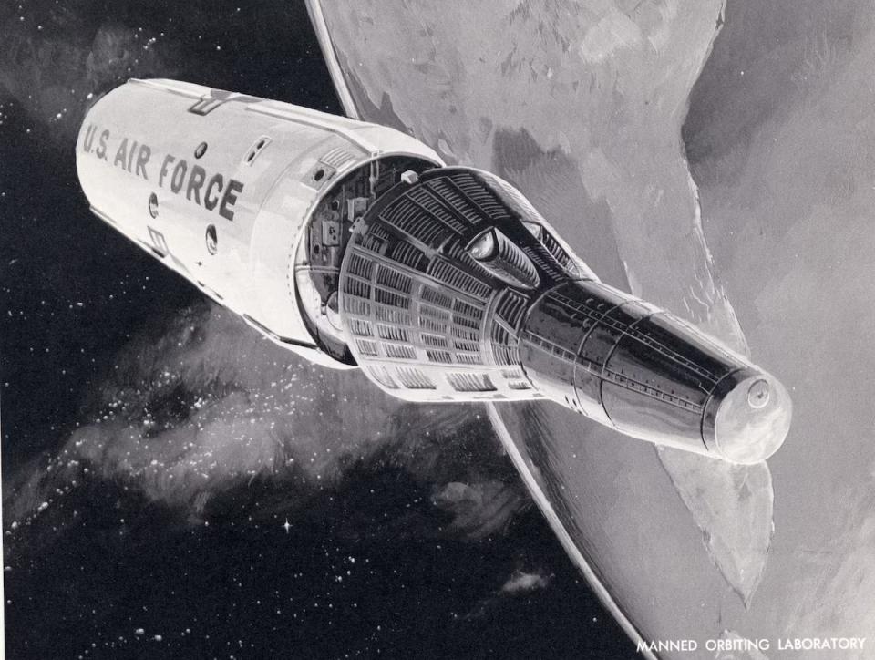 An illustration of the Manned Orbiting Laboratory.