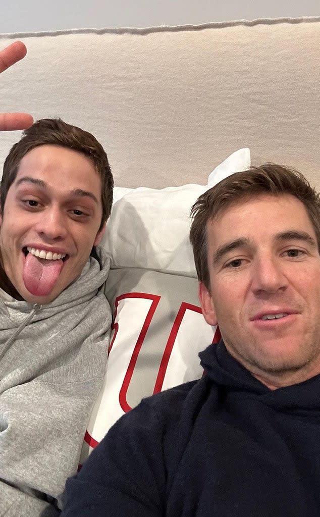 Pete Davidson, Eli Manning