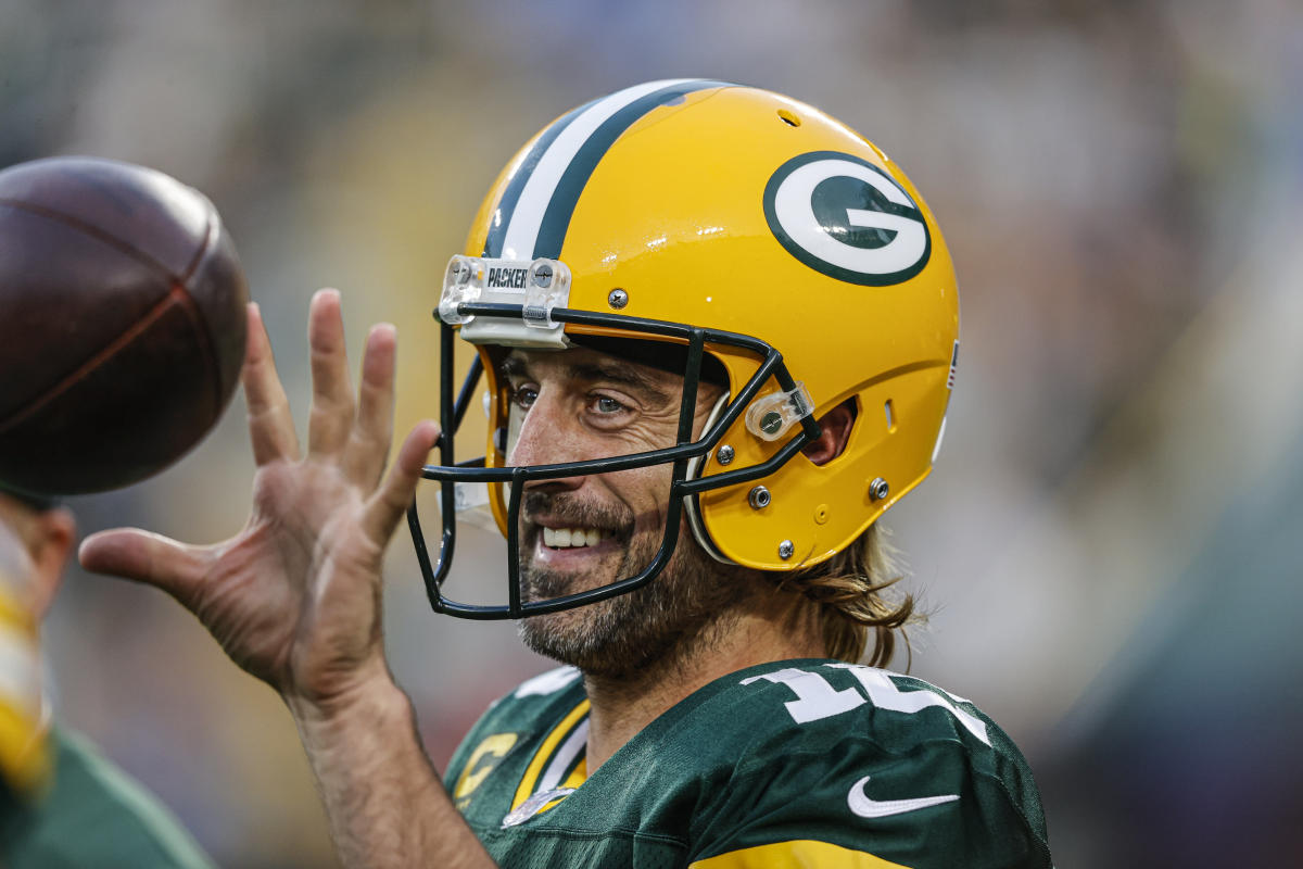 Bill Cowher and the 'NFL Today' Crew Crush Aaron Rodgers: 'He Looks Very  Selfish, He Almost Looks Aloof'