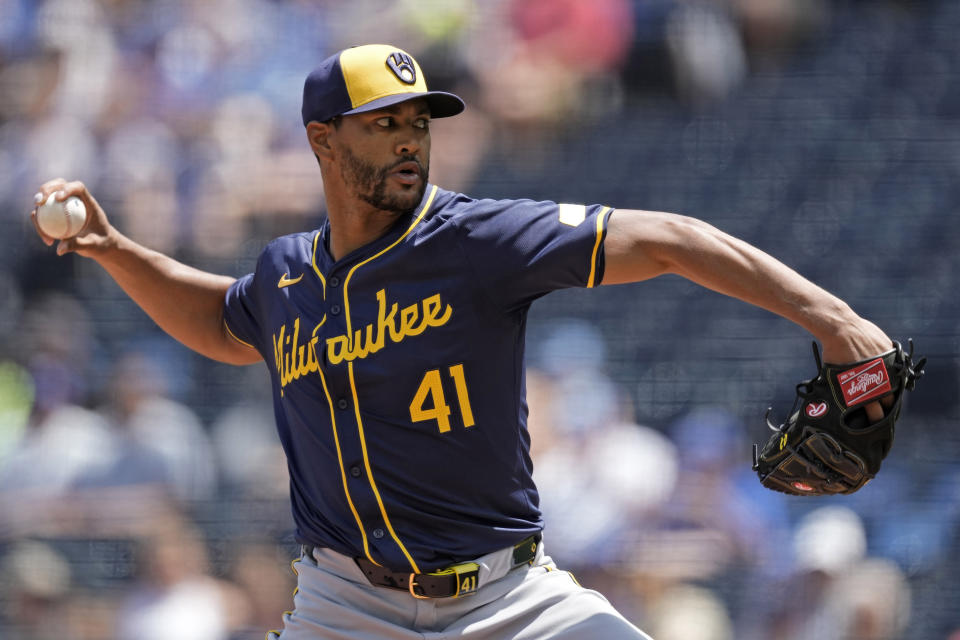 Milwaukee Brewers starting pitcher Joe Ross throws during the first inning of a baseball game against the Kansas City Royals Wednesday, May 8, 2024, in Kansas City, Mo. (AP Photo/Charlie Riedel)