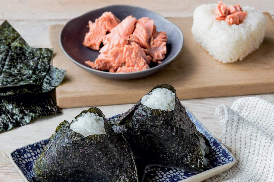 Rice Balls With Salmon Filling (Onigiri)