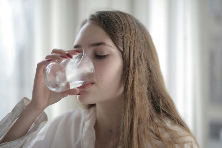 Los 12 voluntarios del experimento solo tomaron agua durante siete días