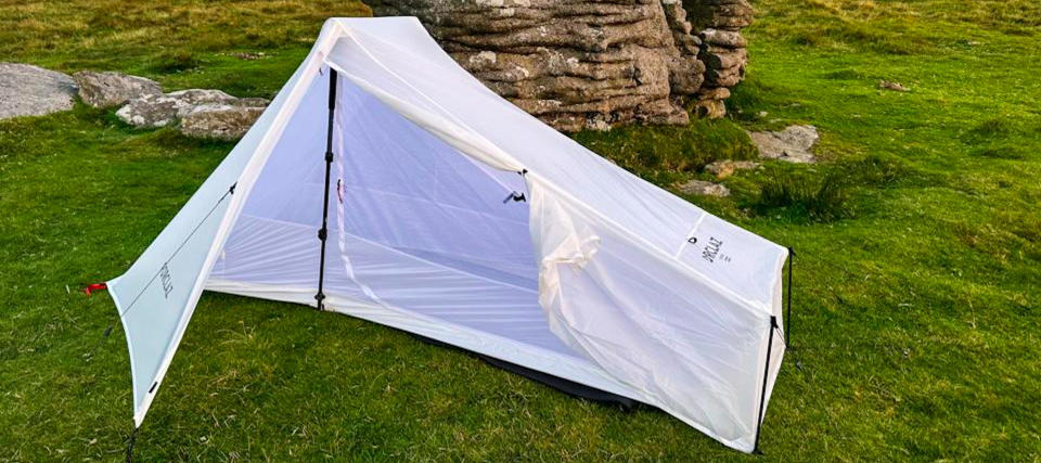 Forclaz MT900 Minimal Editions trekking pole tarp tent