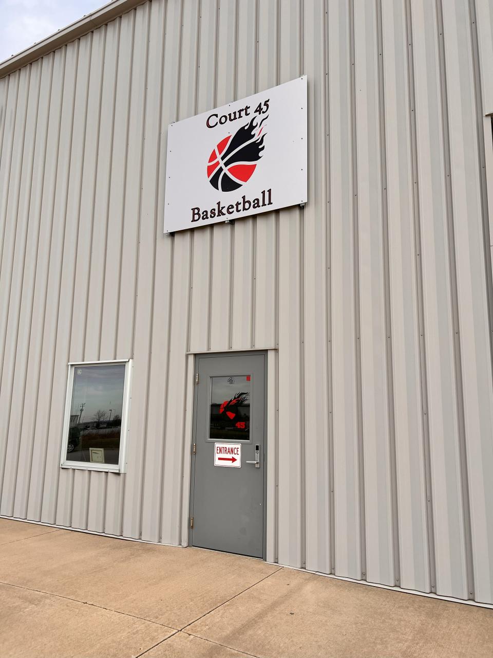 Darryl Moore started Court45 in North Liberty, a coaching facility where he can pass along some of the lessons learned throughout his collegiate and professional career. Court45 is located at 2910 Stoner Ct, North Liberty