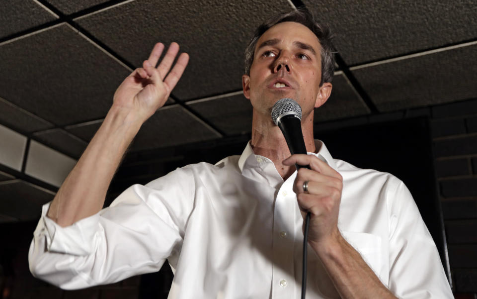 Democratic presidential candidate Beto O'Rourke speaks to supporters at Gino's Cento Anno, Monday, March 18, 2019, in Cleveland. (AP Photo/Tony Dejak)