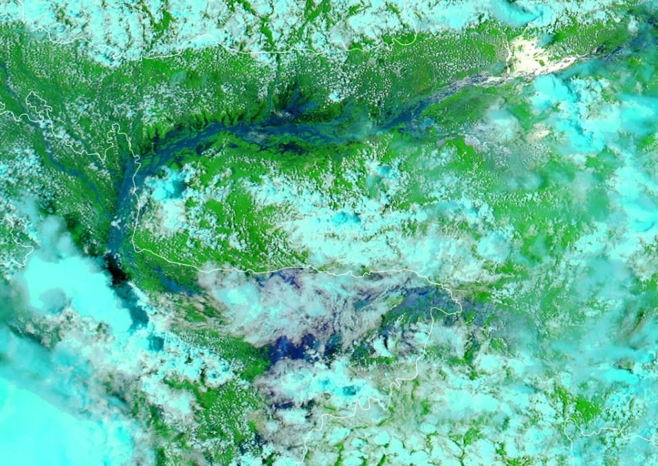 Rivers flood in Bangladesh