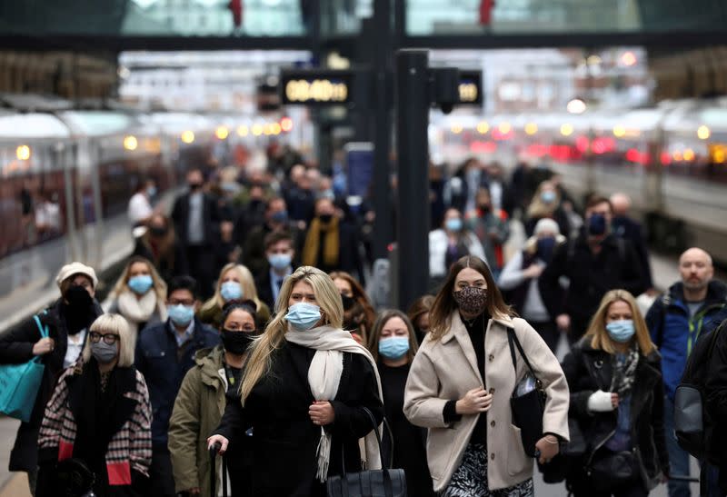 FILE PHOTO: Morning rush hour, amid the coronavirus disease (COVID-19) outbreak in London