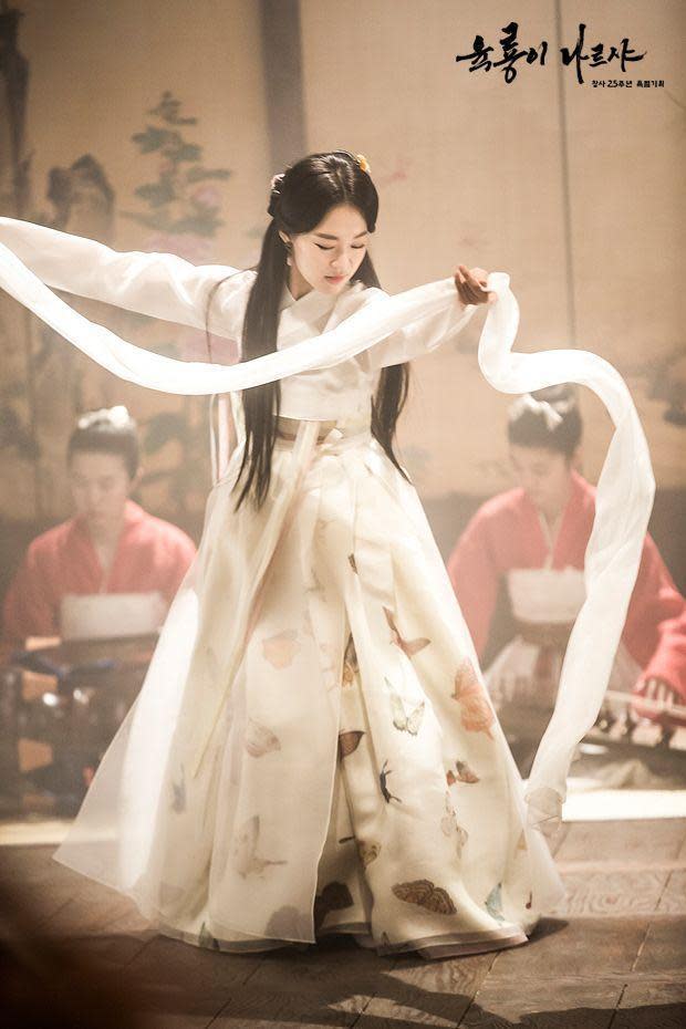 韓藝璃在《六龍飛天》秀舞技。（網路圖片）