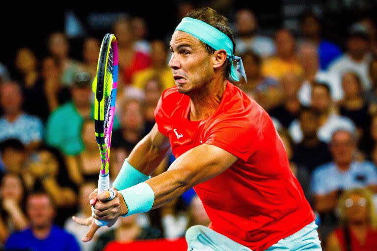 Rafael Nadal, en acción ante Jordan Thompson en Brisbane