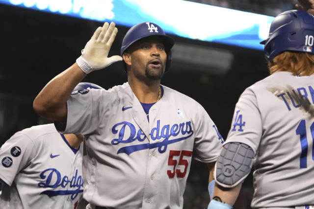 Pujols passes Ott for runs as Dodgers sweep Diamondbacks