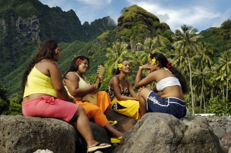 Cuatro hermanas, fotografiadas el 16 de mayo de 2005 en la isla Fatu Hiva, en las islas Marquesas, uno de los cinco archipiélagos de la Polinesia Francesa (Eric Feferberg)