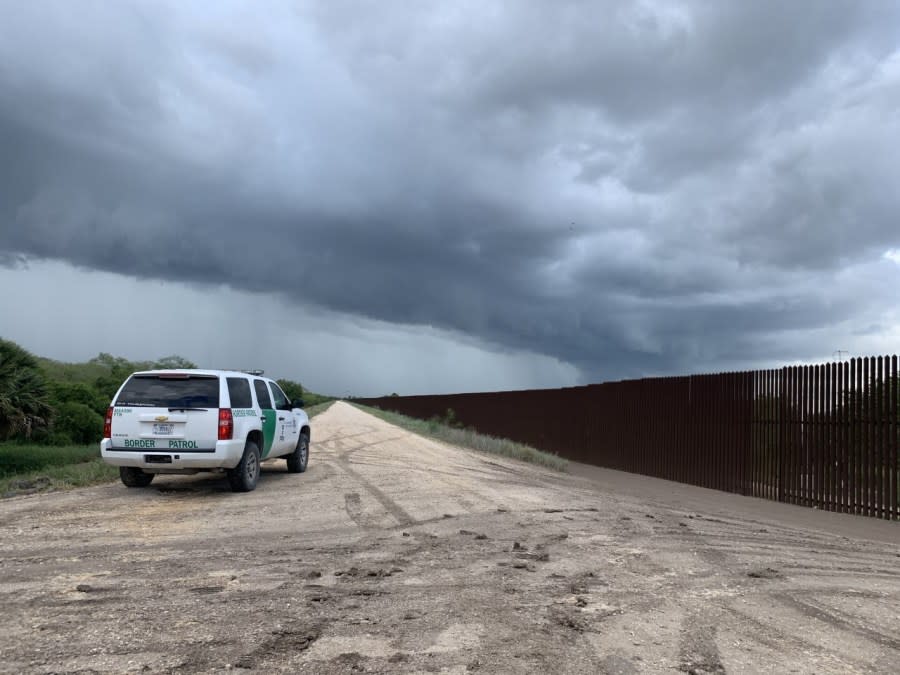 A Border Patrol agent patrols a section of border wall in Cameron County, Texas. (Sandra Sanchez/Border Report File Photo)