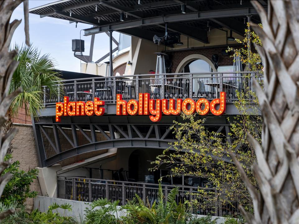 The entrance of Planet Hollywood in Disney Springs.
