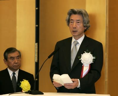 日本前首相小泉純一郎，在2001至2006年任內每年8月都會參拜靖國神社。翻攝日本首相官邸