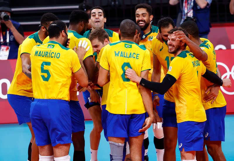 Volleyball - Men's Quarterfinal - Japan v Brazil