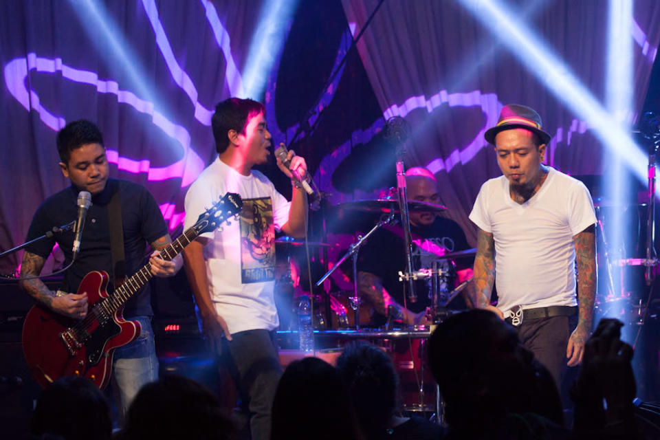 <p>Kamikazee guitarist Jomal Linao, Gloc-9 and vocalist Jay Contreras. Photo by Niña Sandejas.</p>