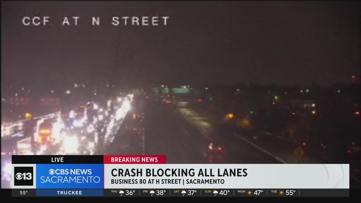 Crash blocks Business 80 at H Street in Sacramento