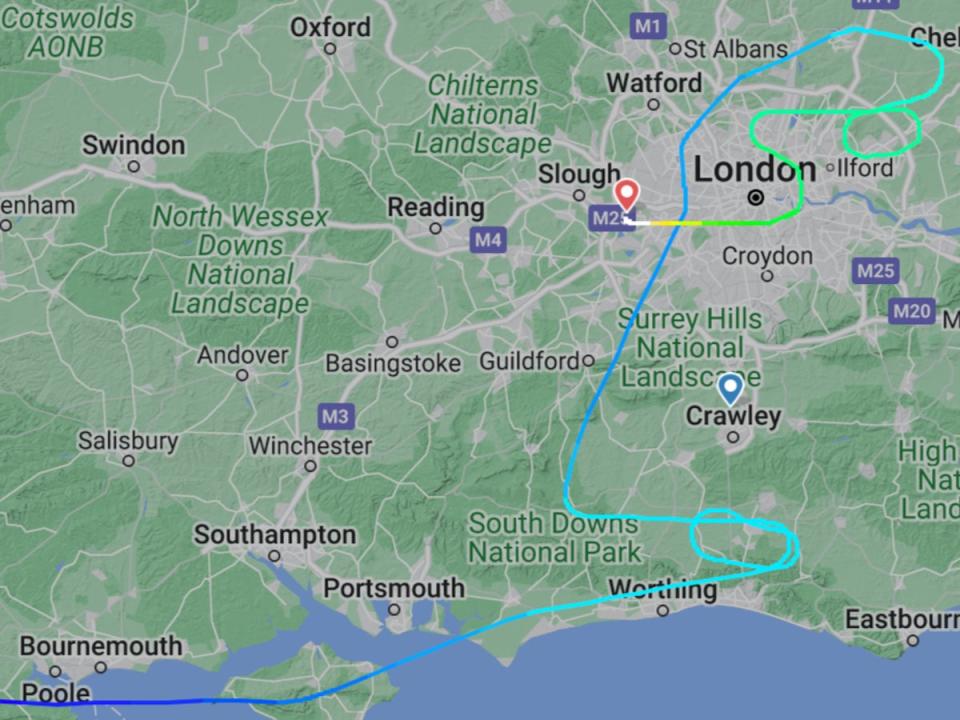 Circle game: flightpath of a British Airways 777 from Orlando to Gatwick, which was diverted to Heathrow due to a sister aircraft stuck on the runway (Flightradar24)