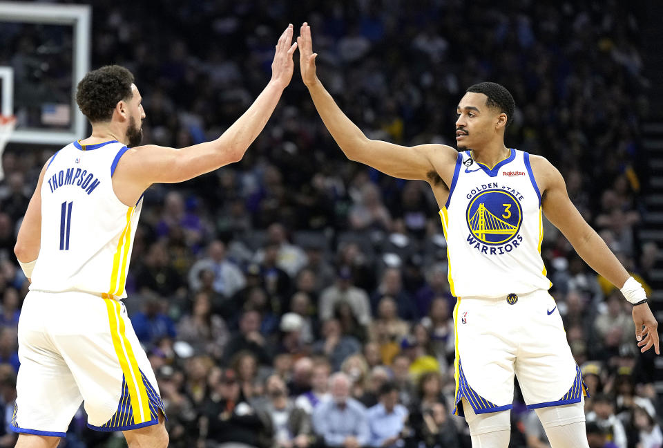 Klay Thompson「很難過看到Jordan Poole離開，他是勇士一手培養起來的…如果沒有他，我們無法拿到NBA 2021-22賽季冠軍，當Stephen Curry不在場上時，他對我們是如此重要。」（Photo by Thearon W. Henderson/Getty Images）