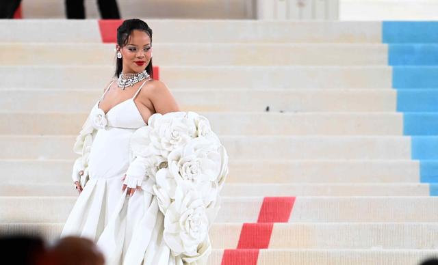 Rihanna Stuns In Louis Vuitton Photos