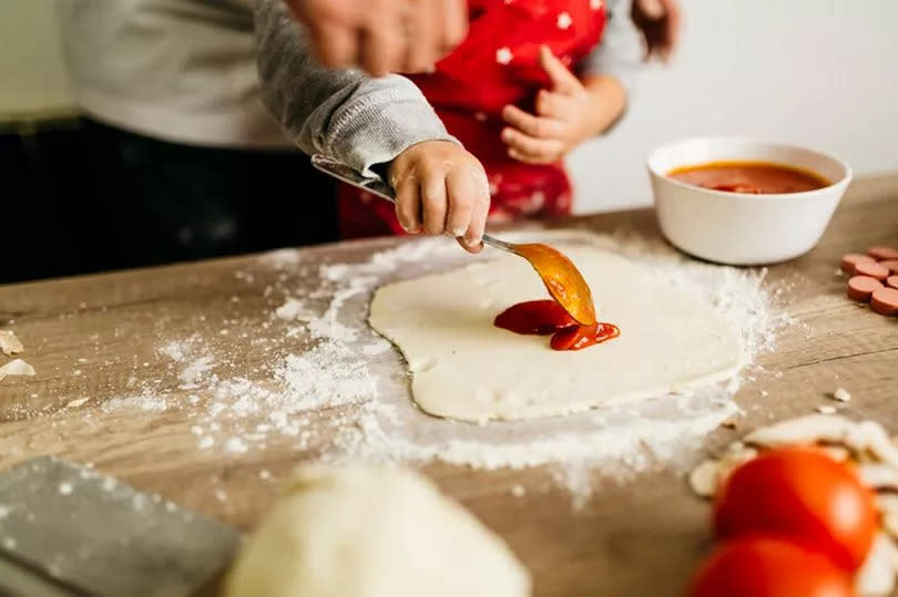 Making pizza