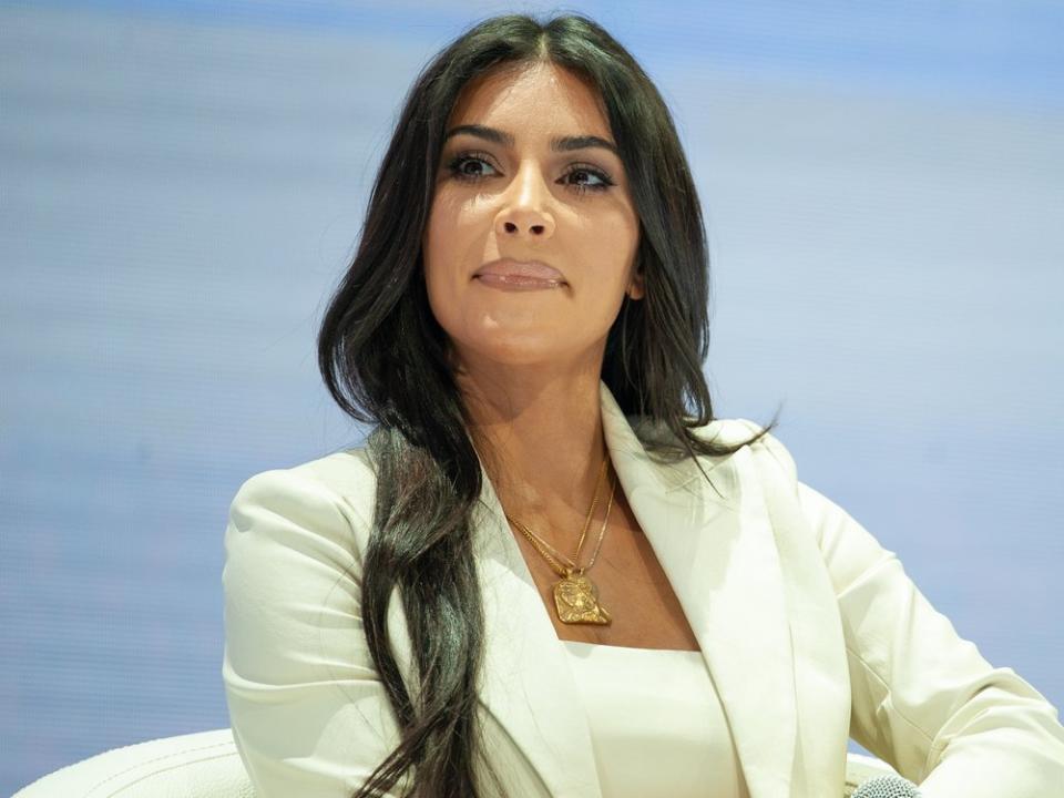 Kim Kardashian schützt ihre Kinder vor der Öffentlichkeit. (Bild: Asatur Yesayants/Shutterstock.com)