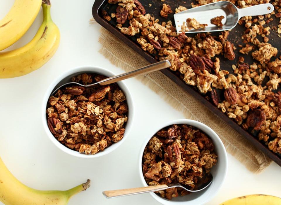 banana bread granola