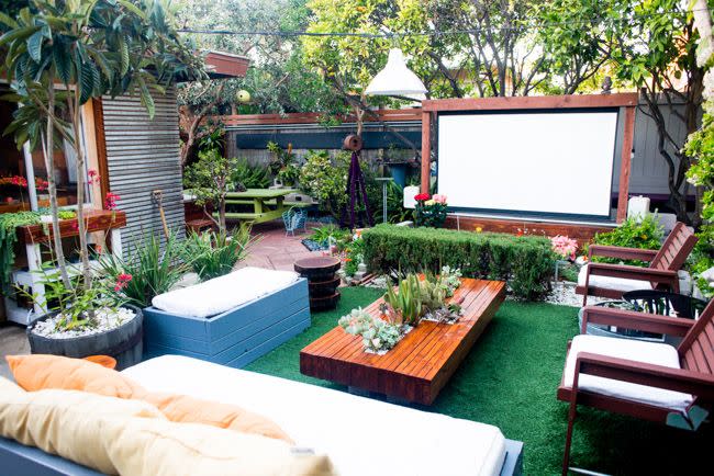 Set Up an Outdoor Movie Screen This Weekend With These Easy DIY Tips