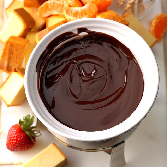 Orange Chocolate Fondue Exps Hca17 17074 B10 20 5b 2