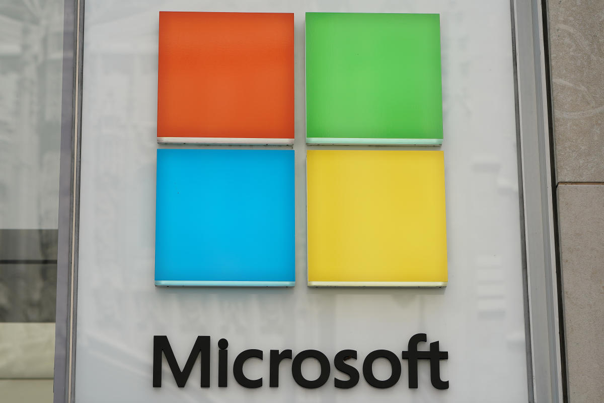 Microsoft suspends “all new sales of products and services in Russia”