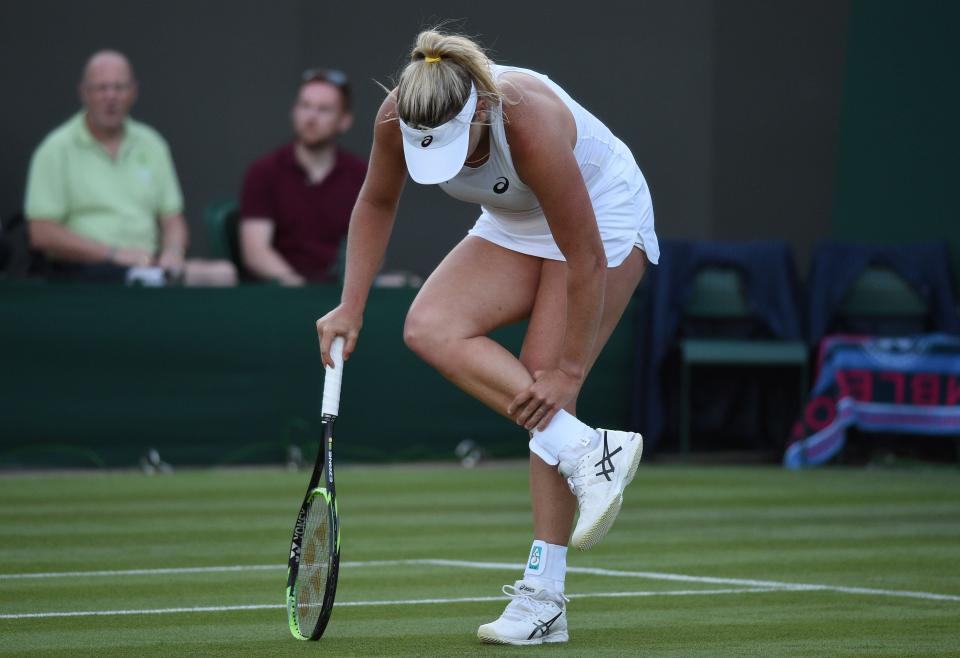 Vandeweghe struggles through her 2018 Wimbledon meeting with Katerina Siniakova (AFP/Getty)