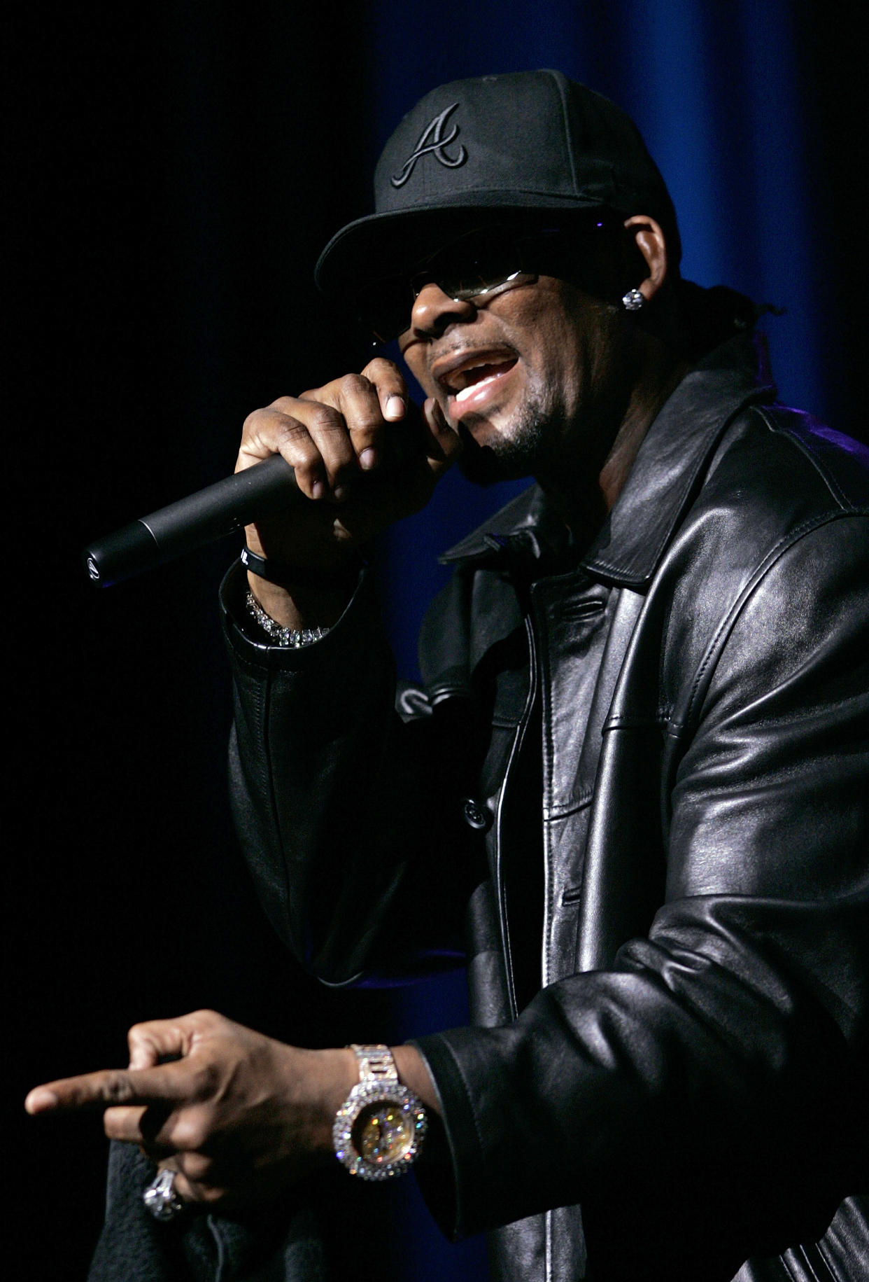 R. Kelly (2006) - Credit: AP Photo/Stuart Ramson