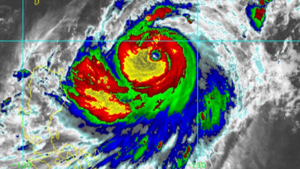 小犬強度還在增強！（圖／翻攝自NOAA）