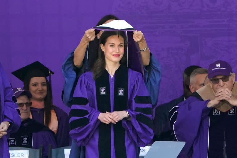 Sanna Marin en la ceremonia de graduación de la Universidad de Nueva York.
