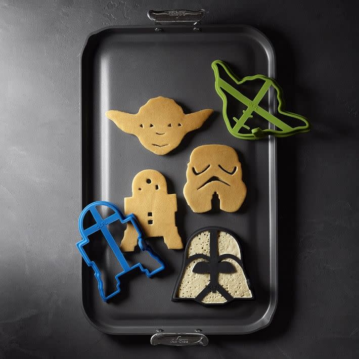 34) Star Wars Pancake Molds